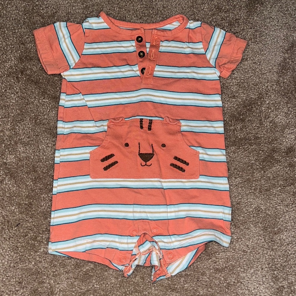 Carters 9 month boys romper